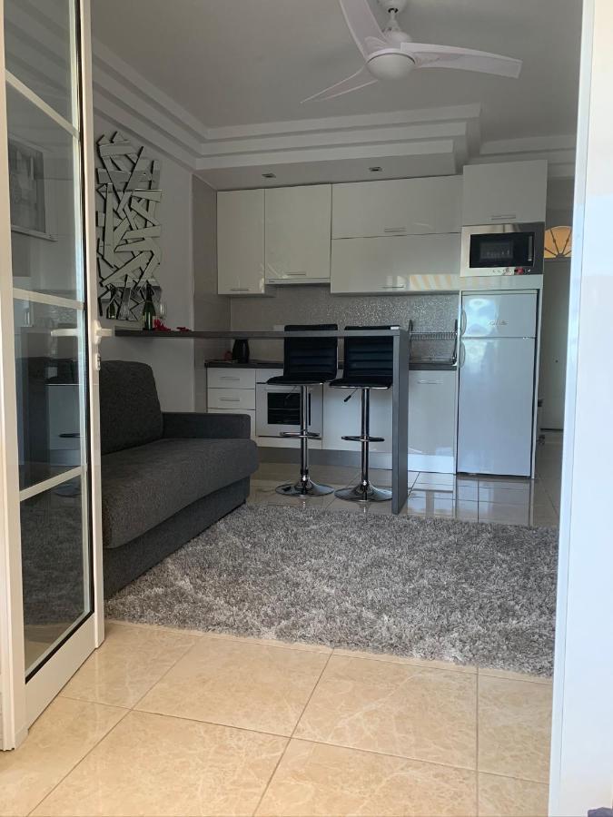 Orlando Apartment Tenerife Адехе Екстериор снимка